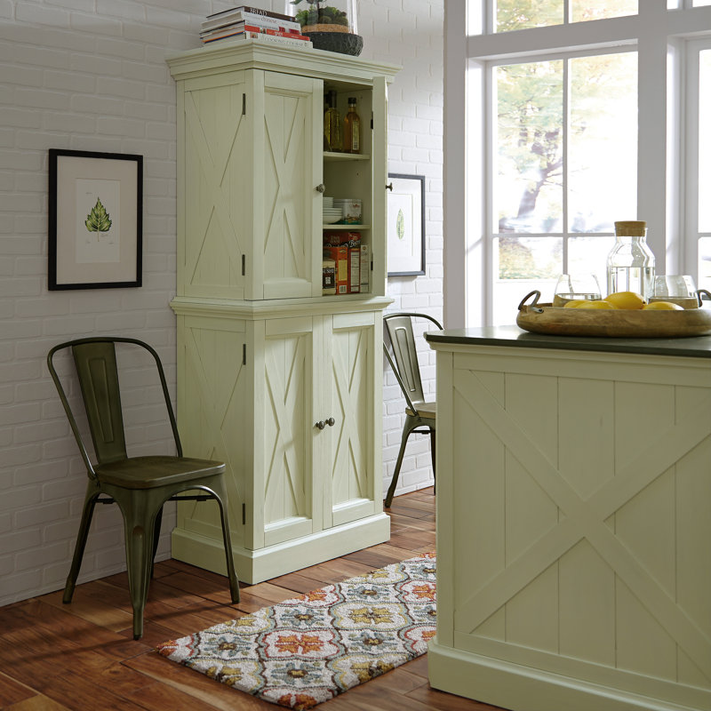 Lana+72''+Kitchen+Pantry.jpg